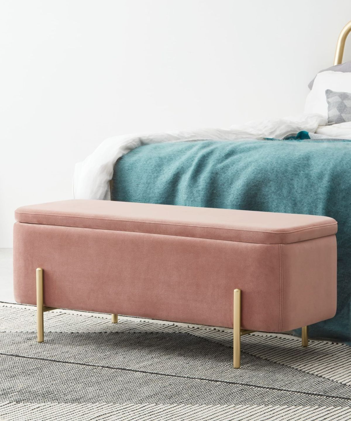 Banco tapizado con almacenaje