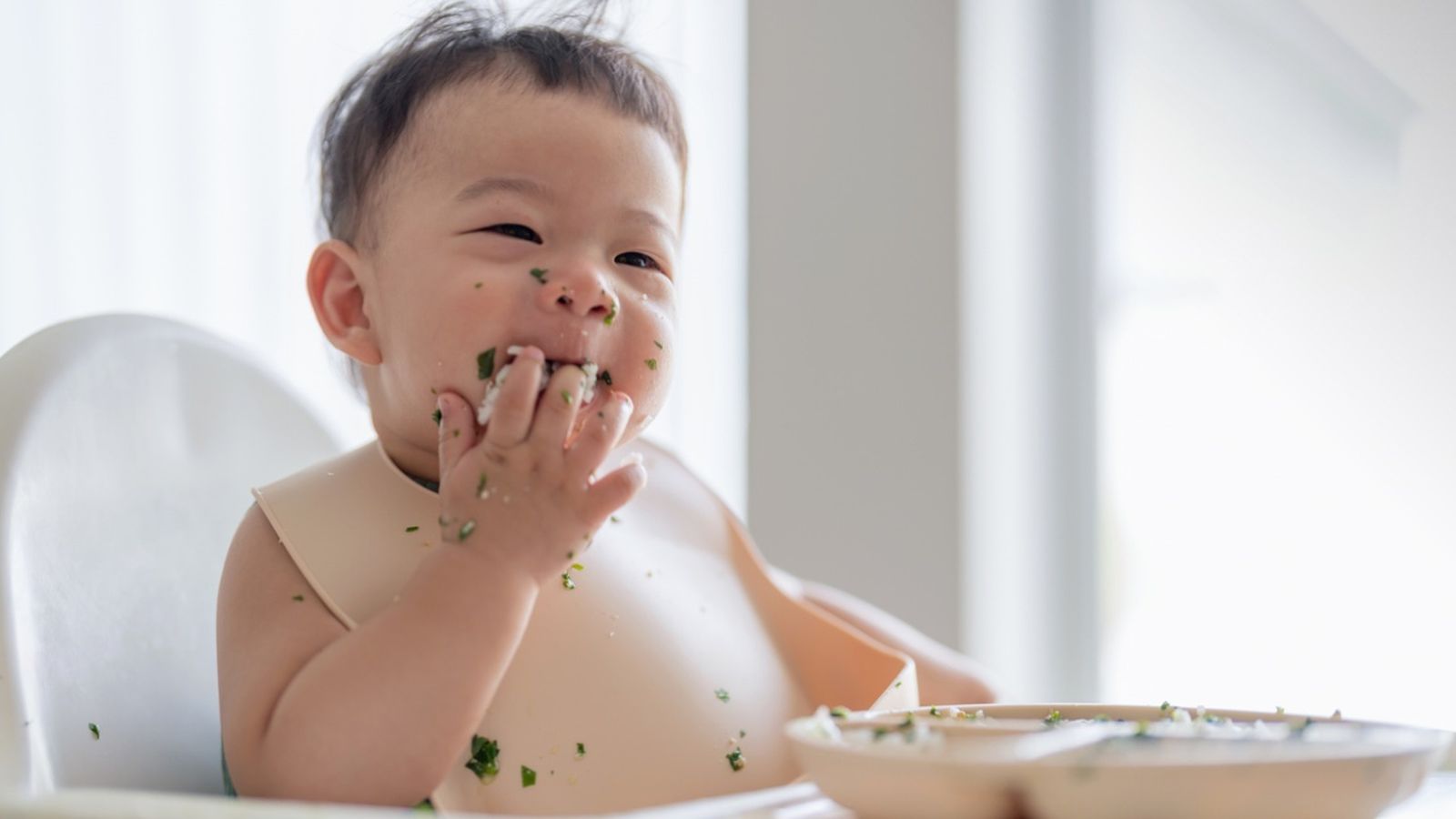 Elige los alimentos que más confianza te den para empezar la alimentación complementaria