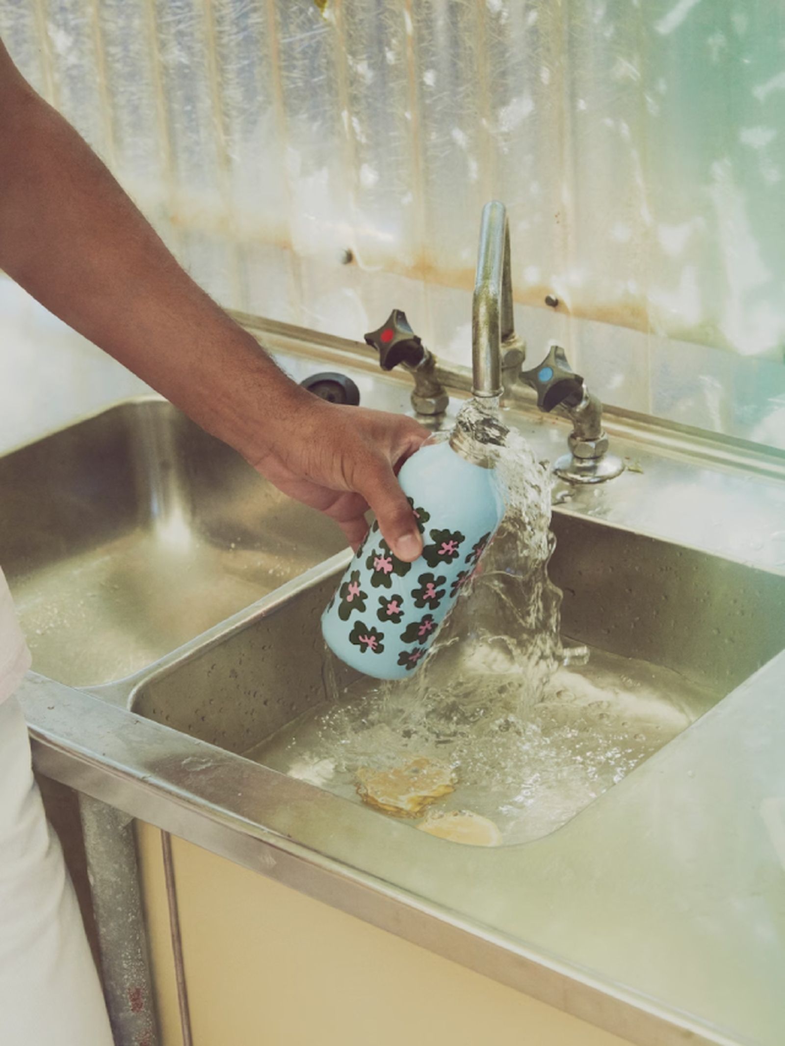 botella agua bastua