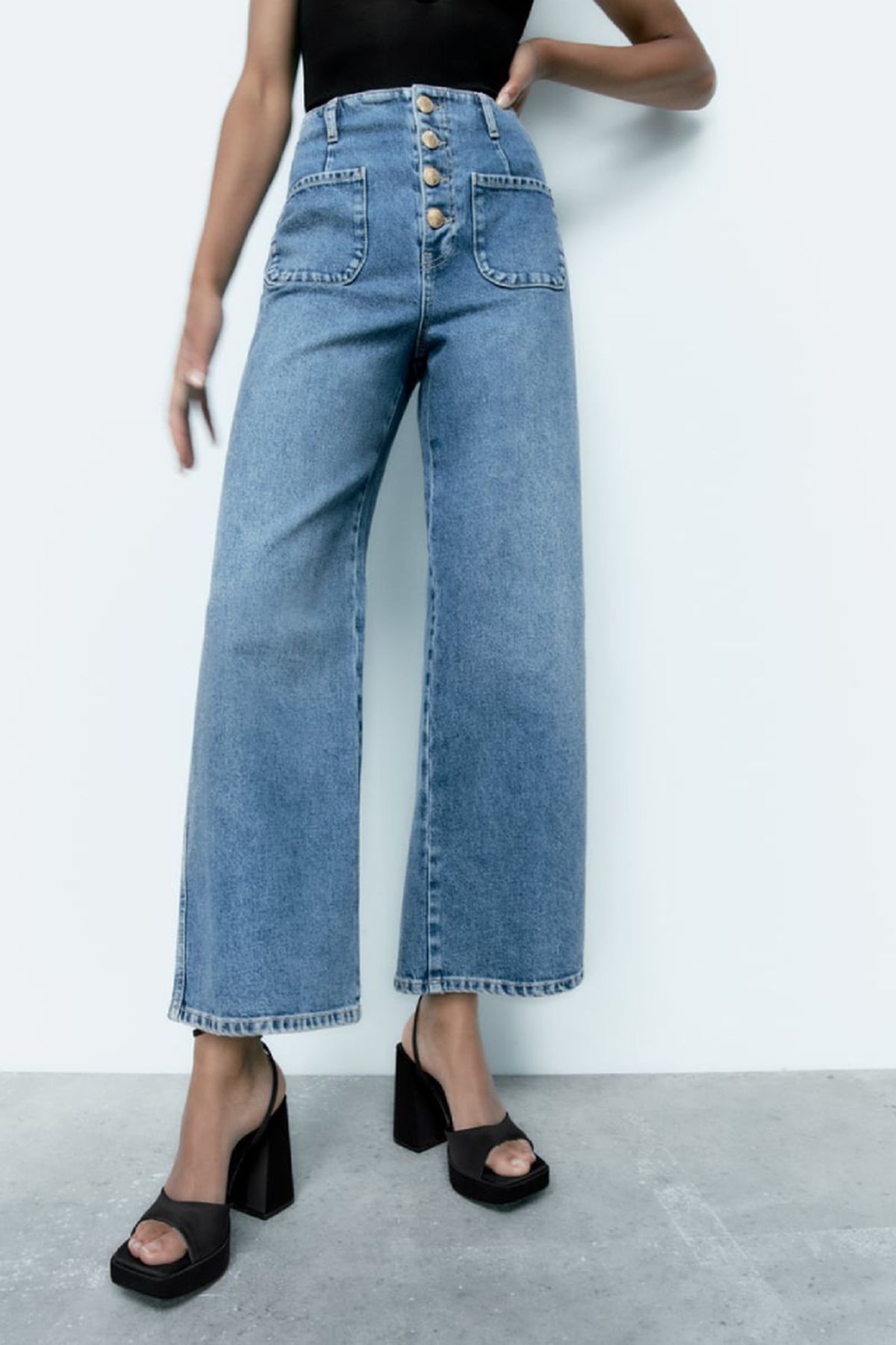 como conseguir el look de camille de emily en paris pantalon