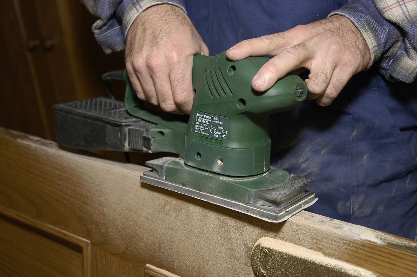 Ajustar o cepillar una puerta paso 4