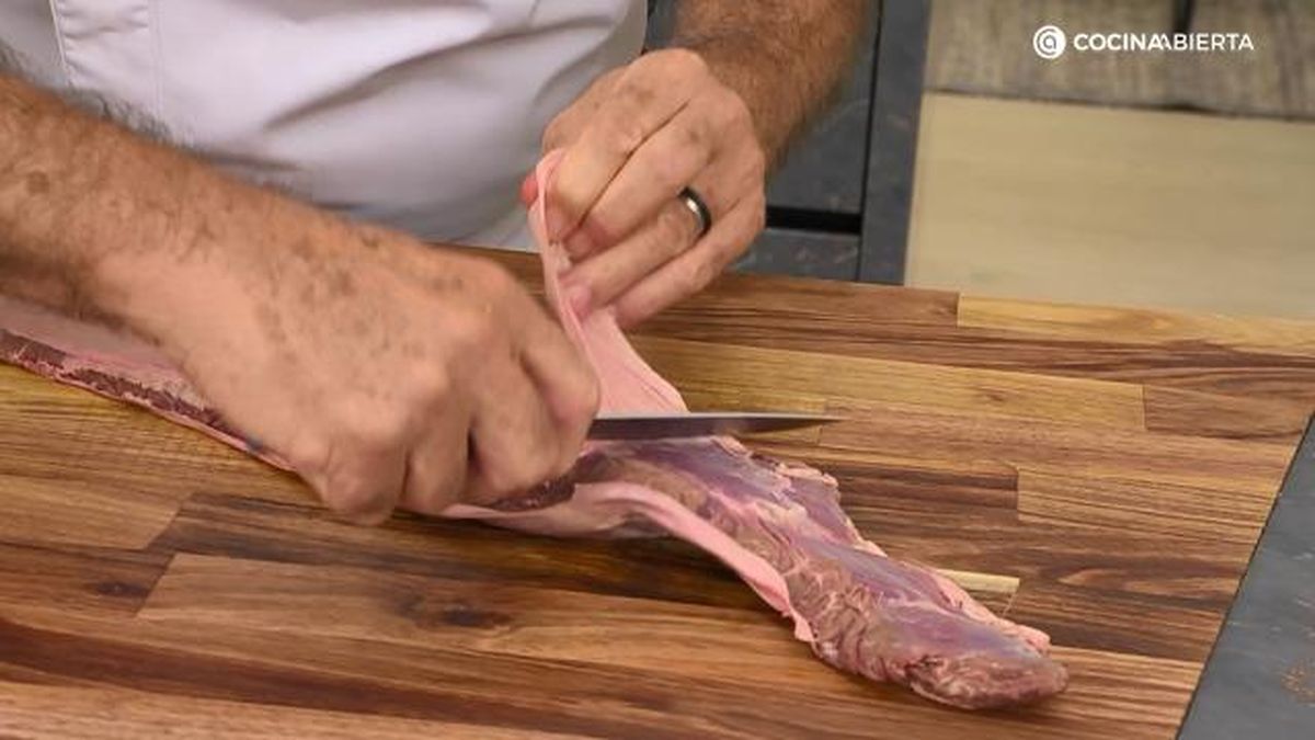 KARL7204 Entrecula ternera salsa melocoton pimientos paso 2