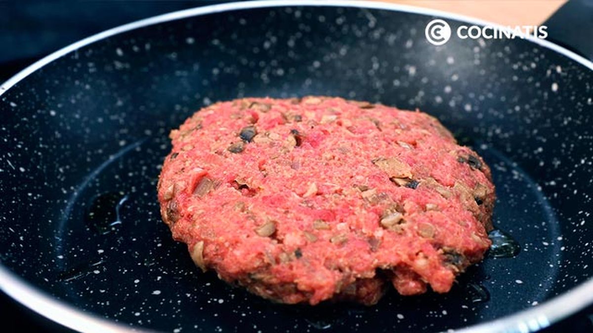 Receta de hamburguesa de carne picada y champiñones  paso 3