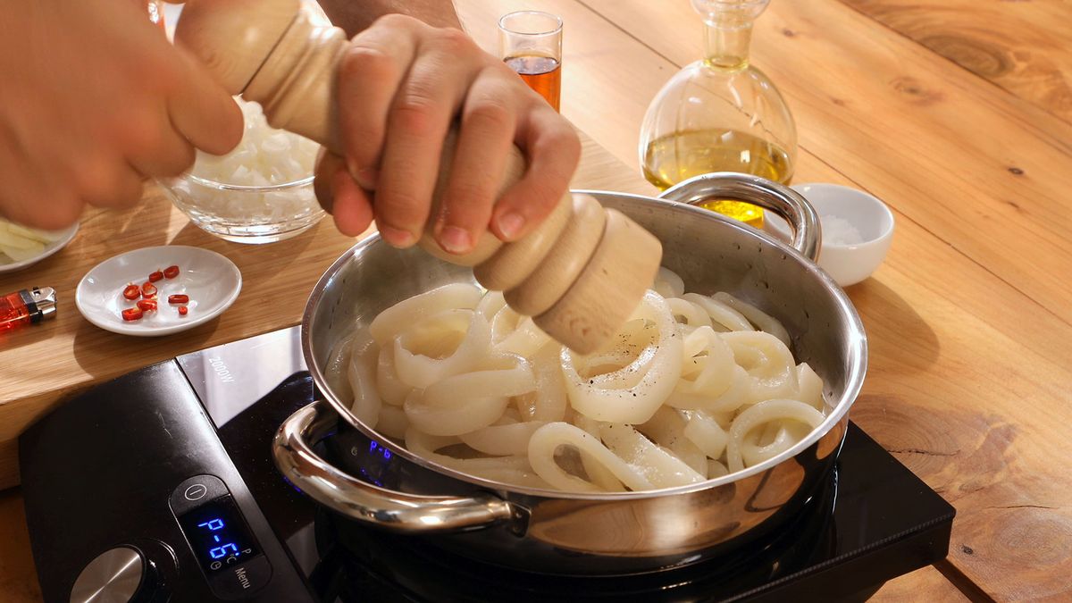 Calamares en salsa de tomate   Paso 1