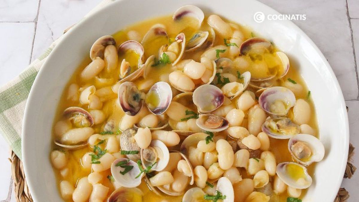 Alubias blancas con almejas
