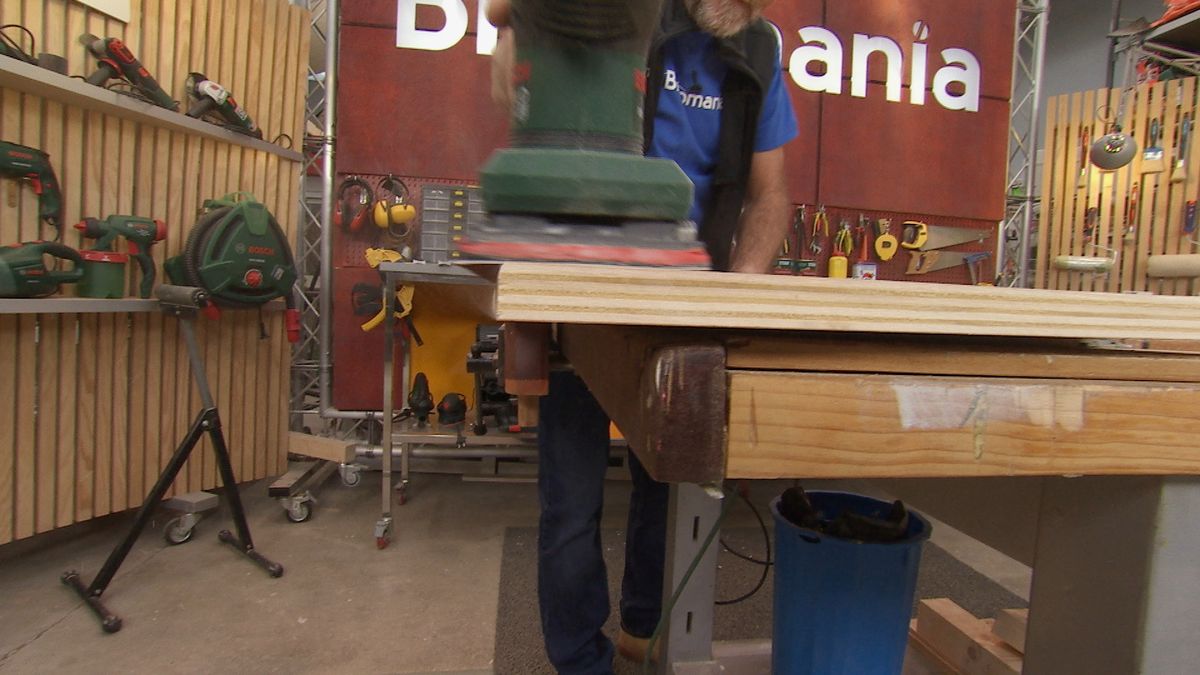 Hacer una estantería colgante con cadenas paso 3