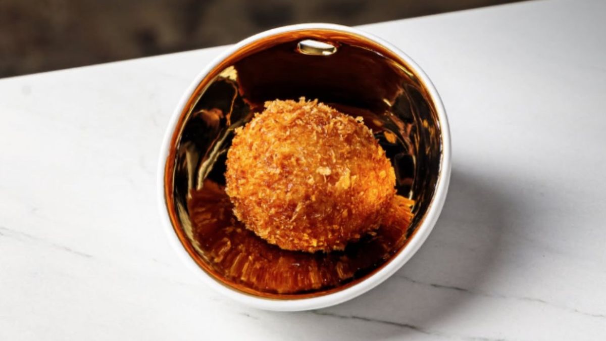 La mejor croqueta de jamón de España de 2025 se hace en Santiago