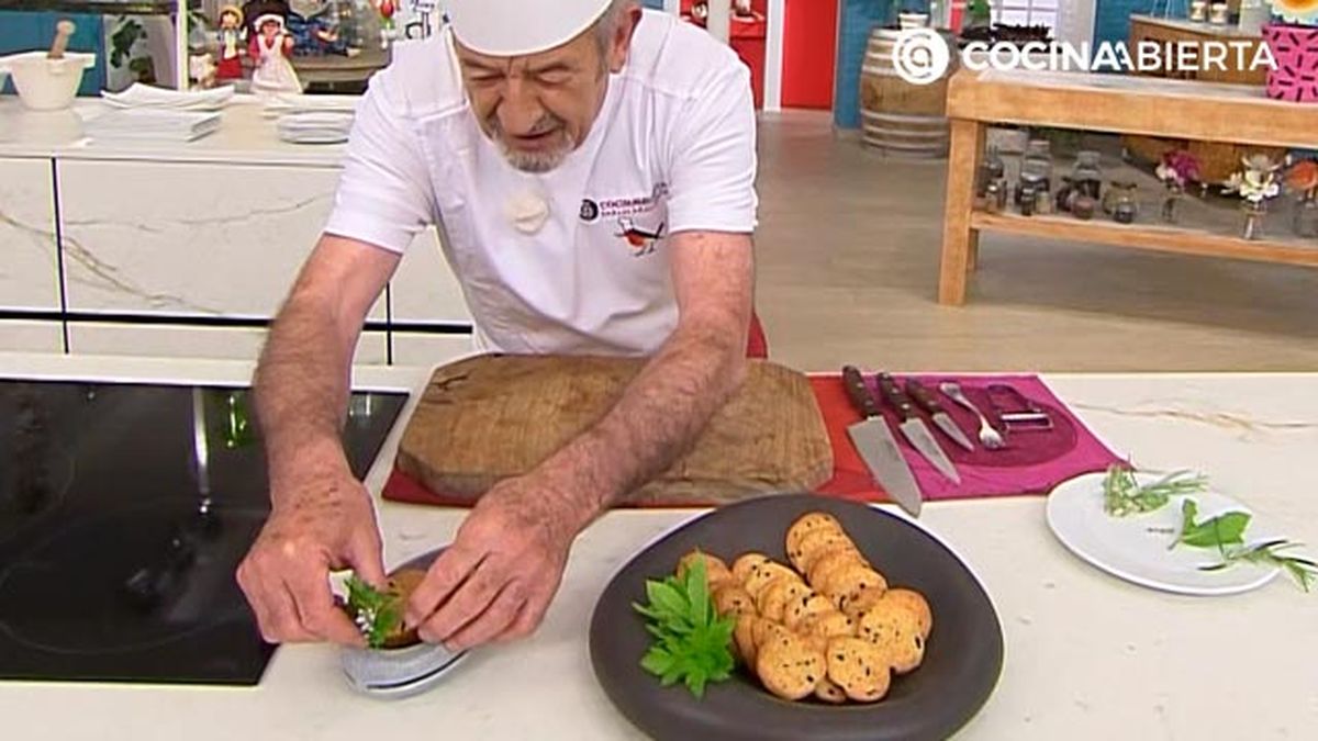galletas saladas de queso y aceitunas receta cocinatis karlos arguinano karl67690321 paso5