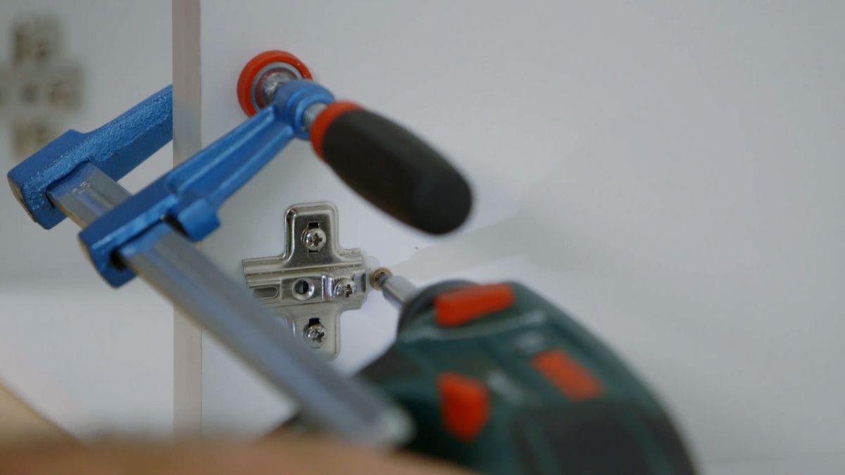 Hacer un mueble suspendido para la pared paso 4