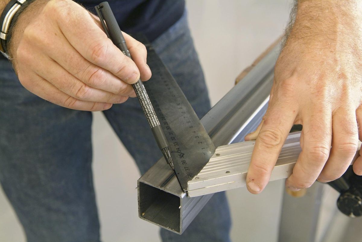 brico 0503 estructura metalica mesa paso 1