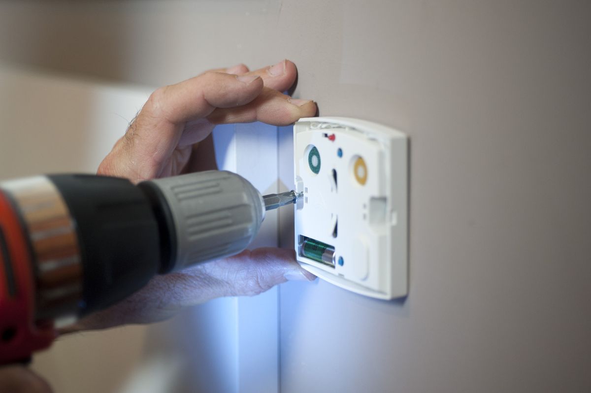 Bricomania 716 Interruptor con pulsador portatil p8