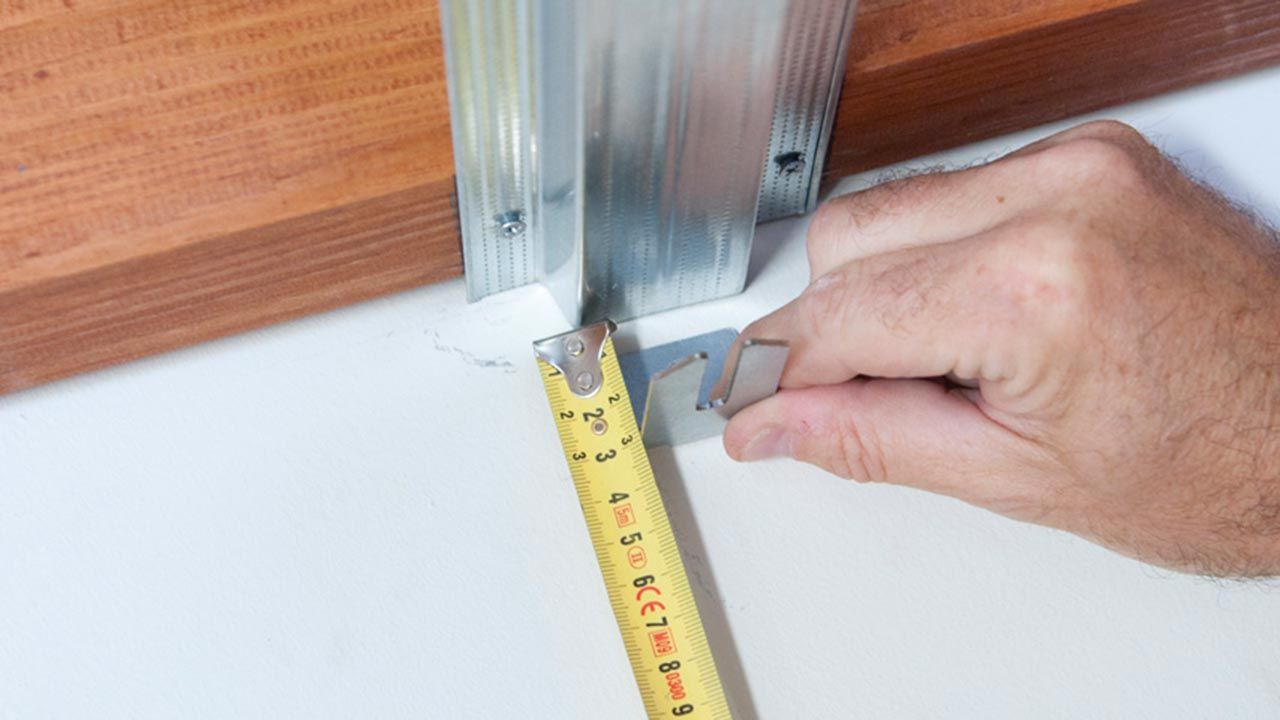 Bricomanía   Aislar techo con paneles decorativos 9