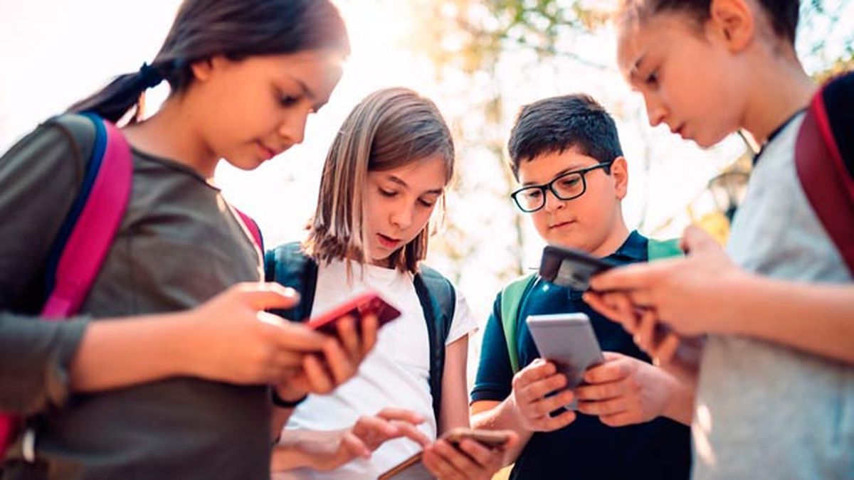 seis peligros internet ninos y adolescentes 2portada