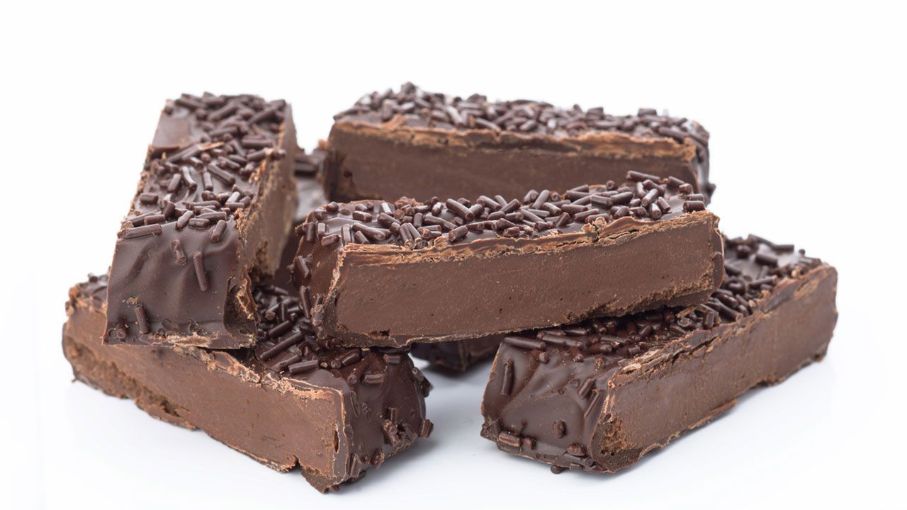 por que comemos turron en navidad origen y variedades turron trufa