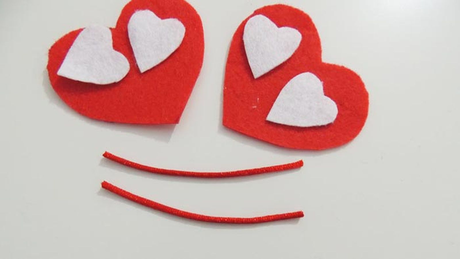 broche fieltro corazon 4