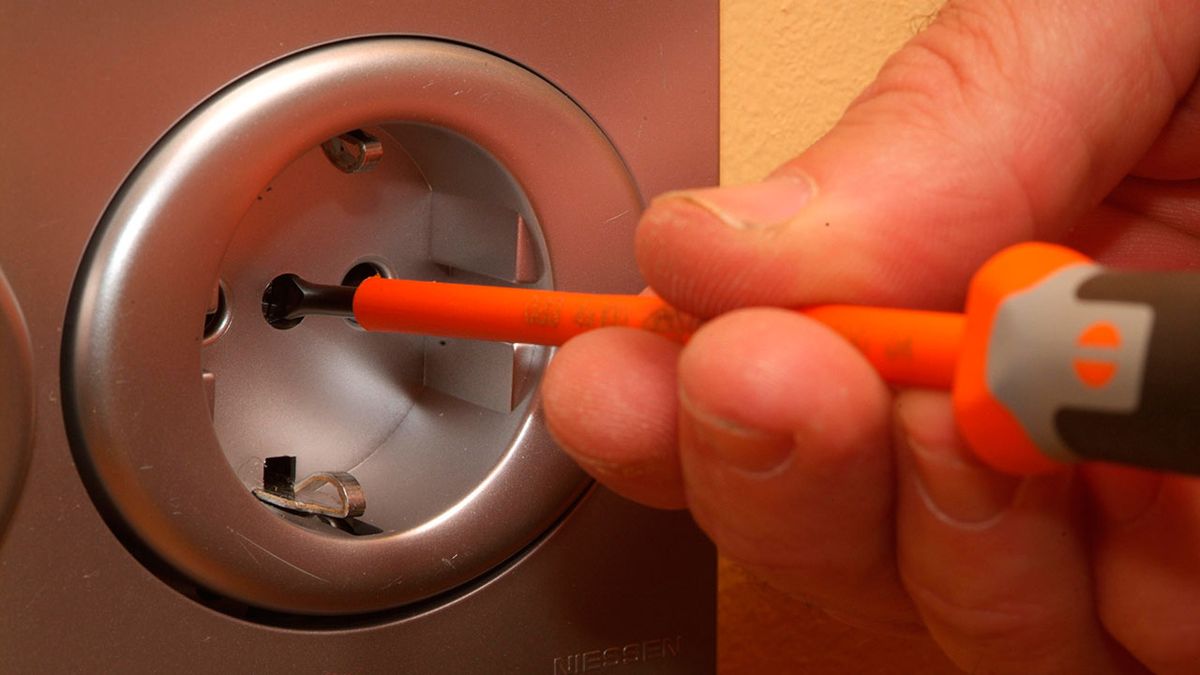 briconsejo2_0402 sustitucion interruptores electricos paso 4