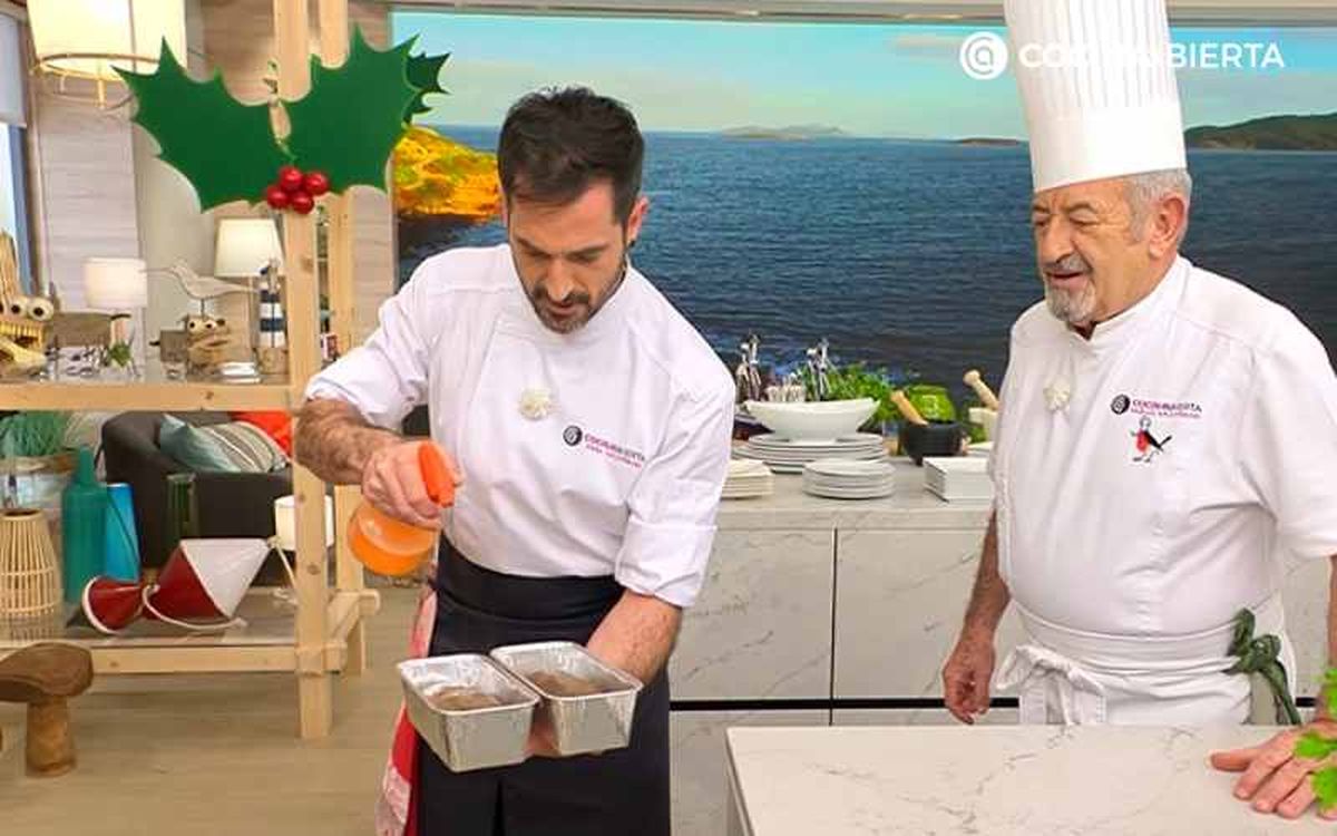 Pulveriza los panes con agua