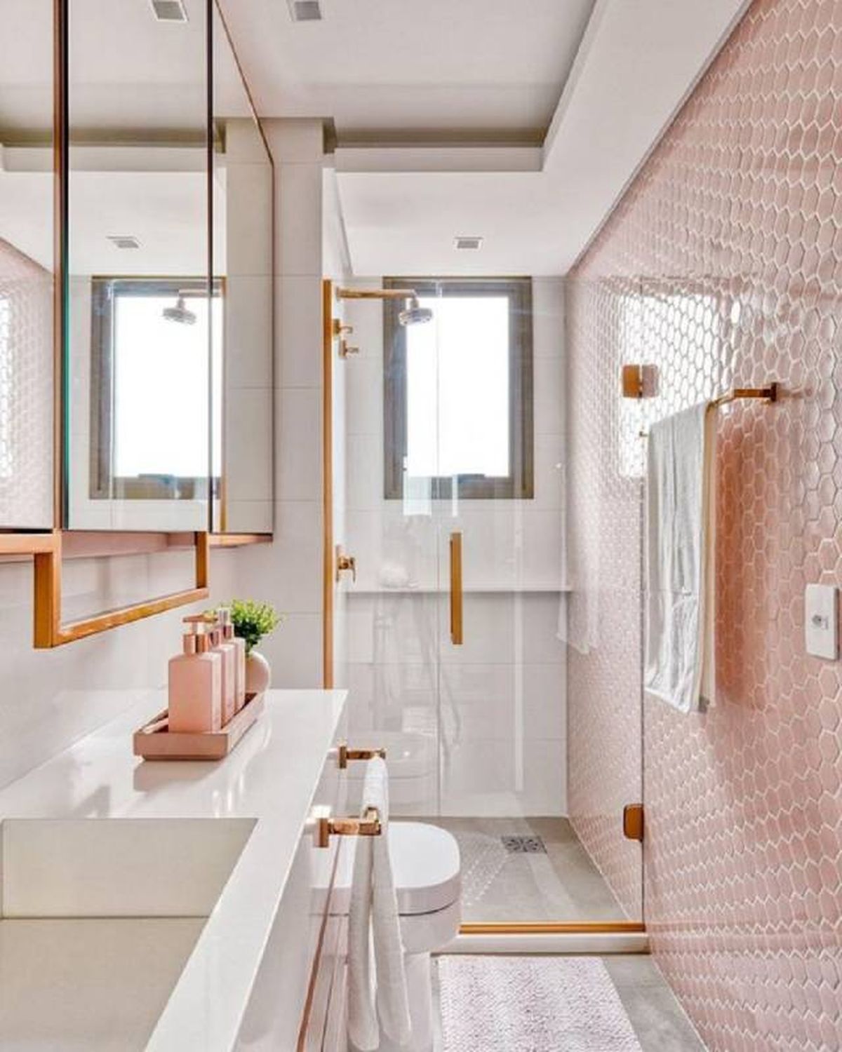 Baño pequeño con encanto 2