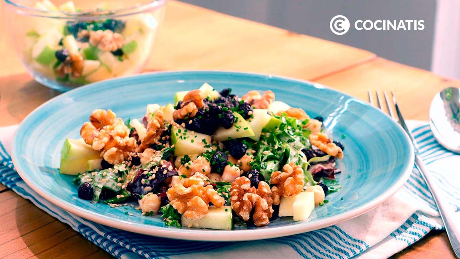 Ensalada de garbanzos y nueces