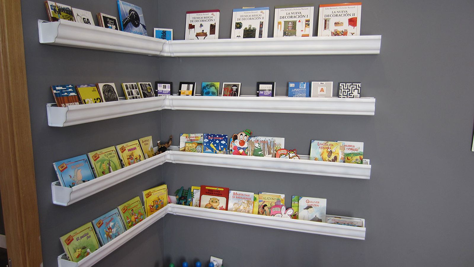 Estantería canalón