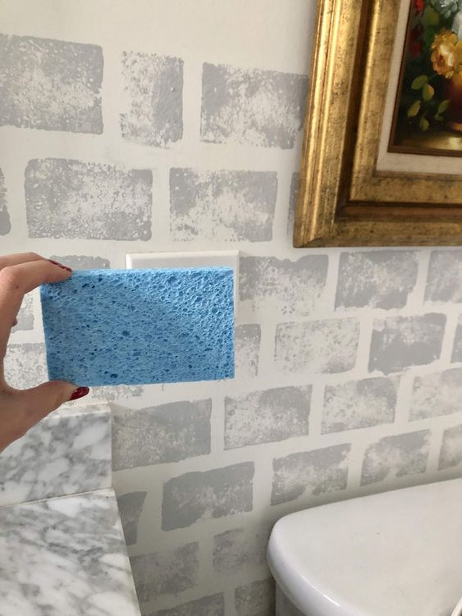 pintar pared esponja ladrillos