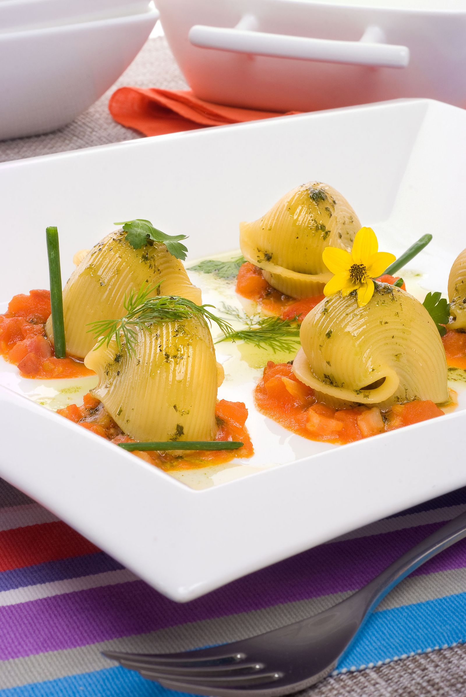 Caracolas rellenas de champis