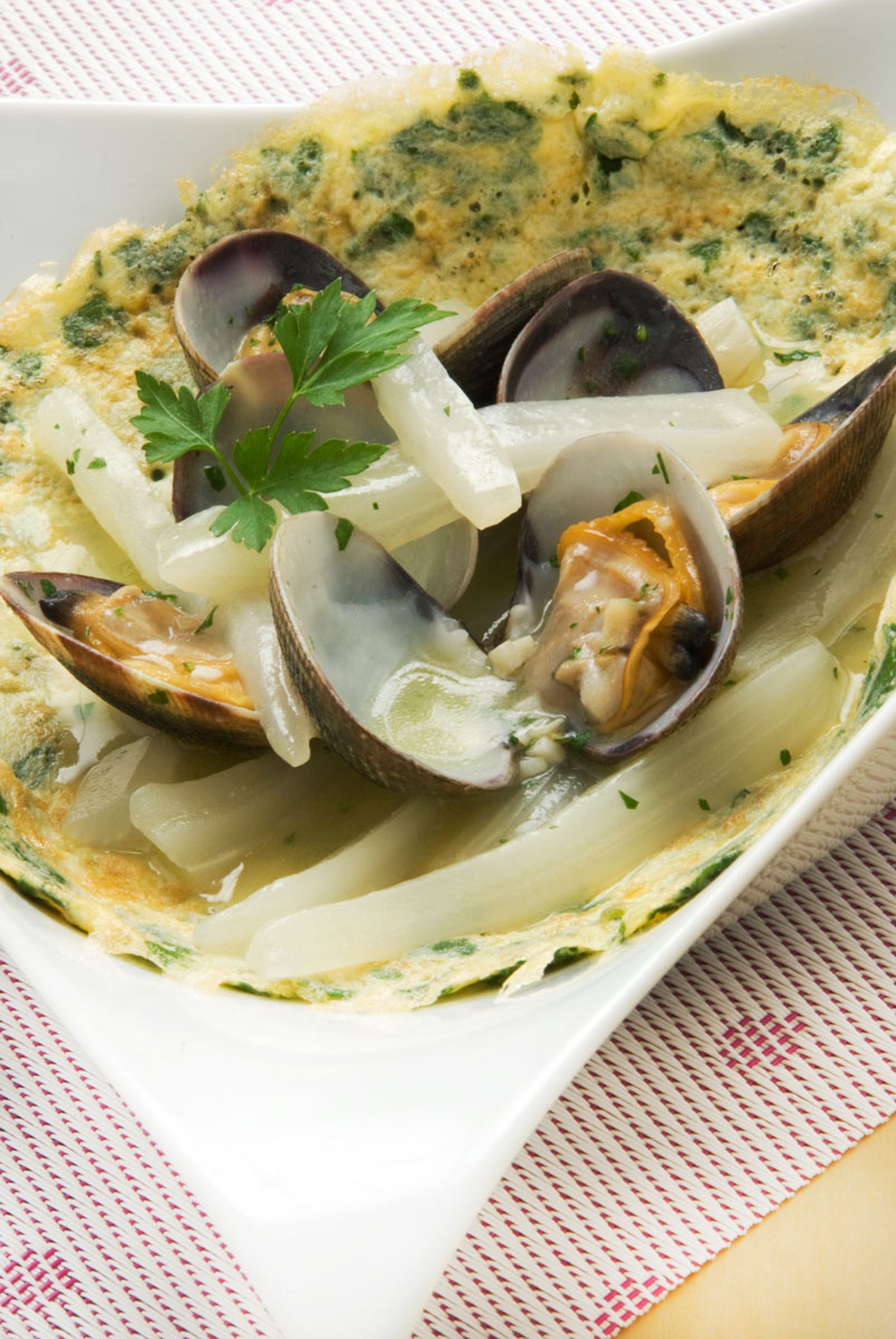 334 Acelgas con almejas en salsa verde (4949) xl