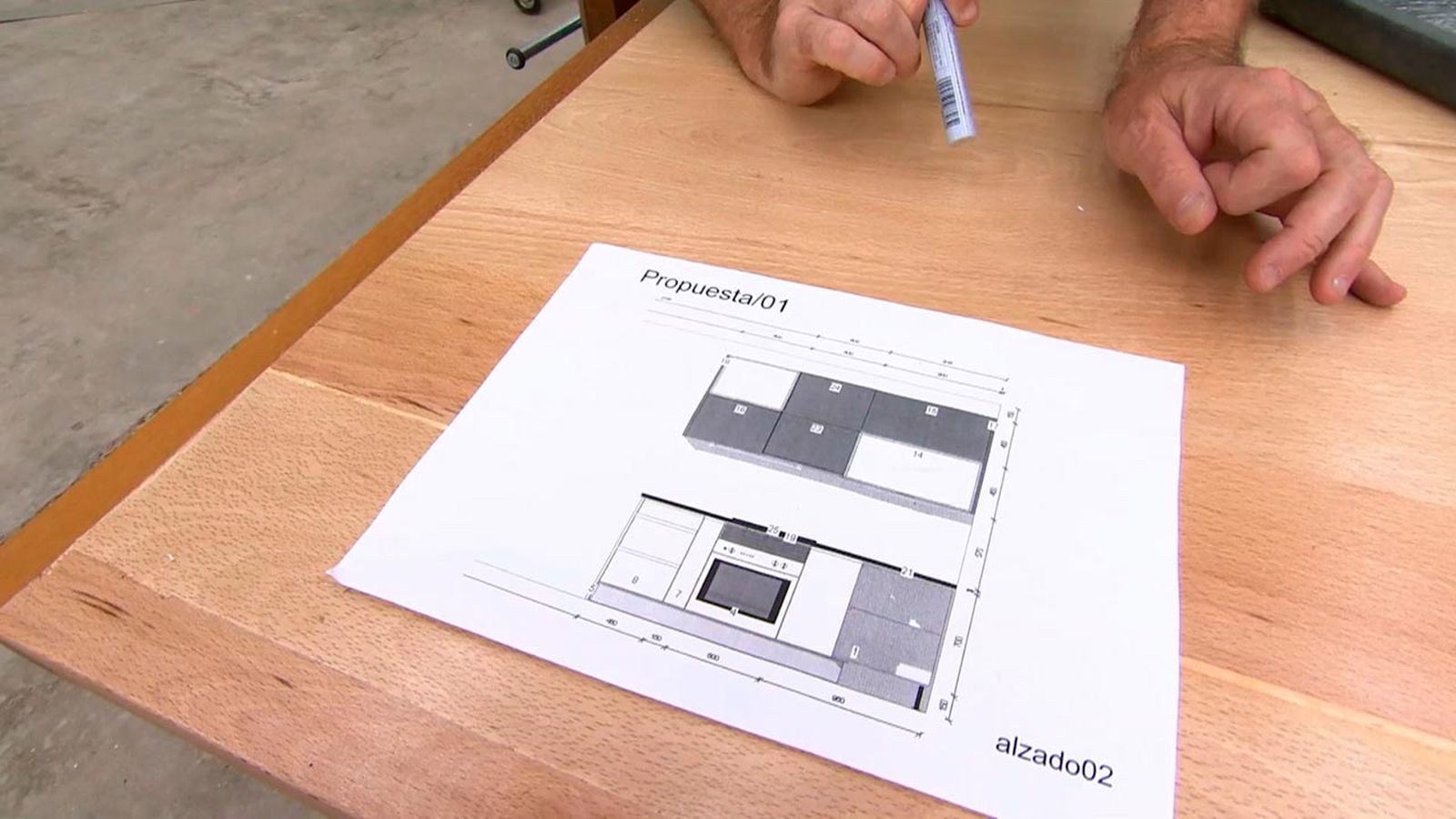 Cómo instalar una cocina en ángulo (Parte 2) paso 1