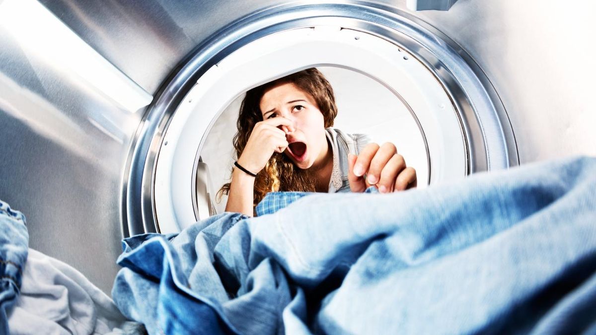 como quitar mal olor ropa con vinagre