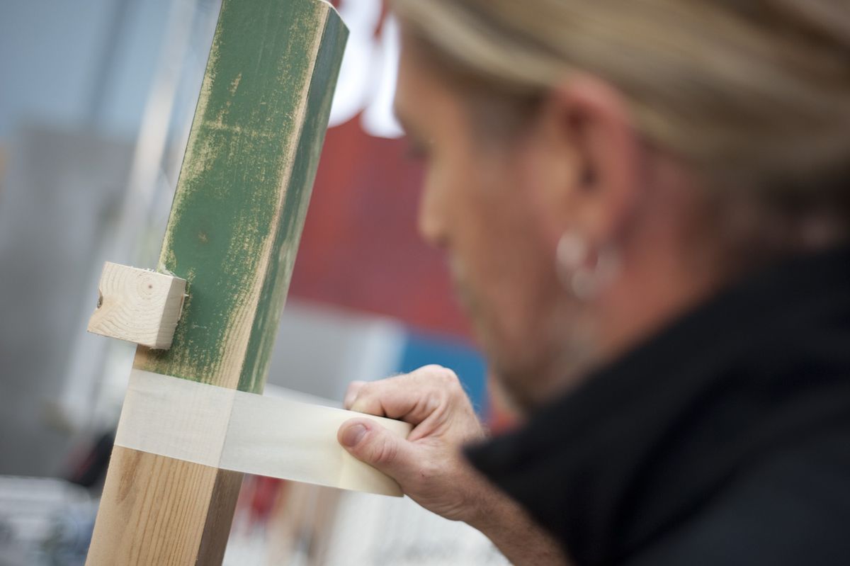 Bricomania 667 Restaurar mesa de trabajo p16