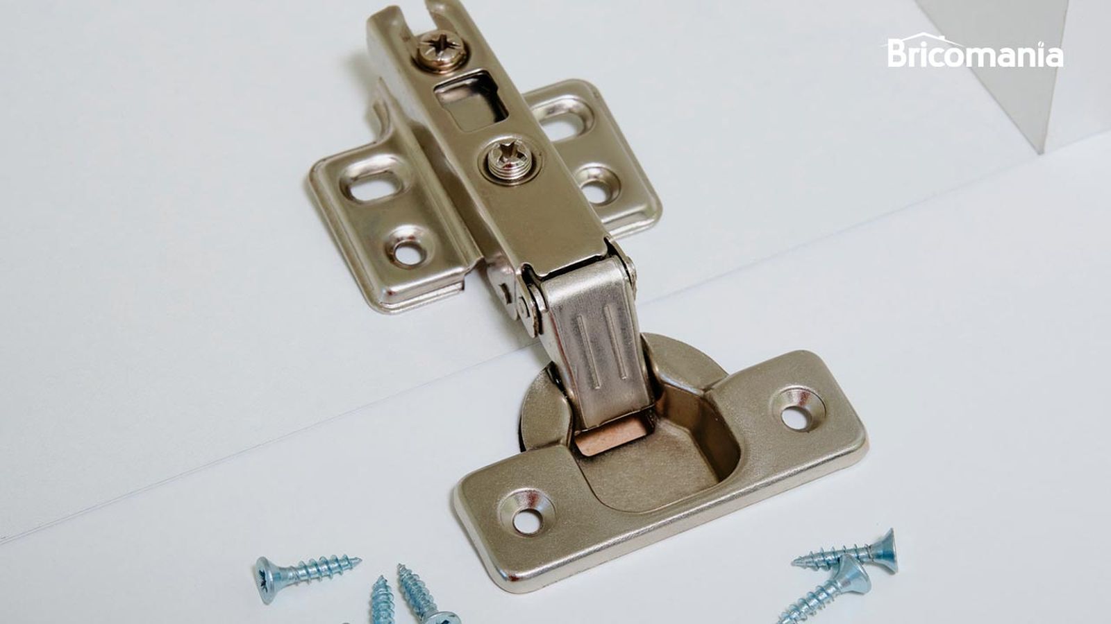 Como cambiar las bisagras de un armario paso a paso