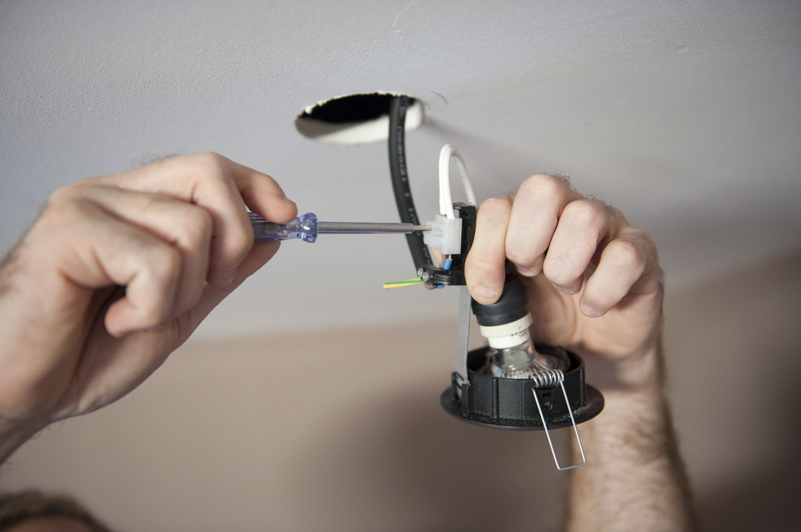 Instalación de halógenos paso 6