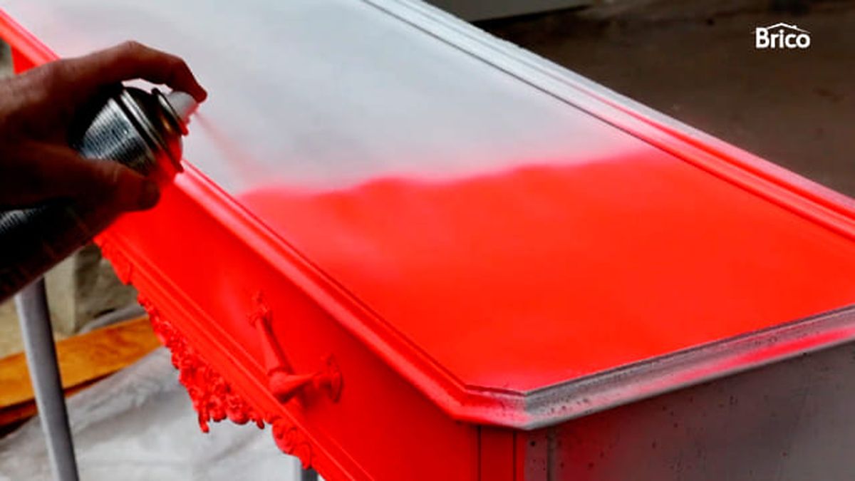 como pintar un mueble de madera de otro color 7