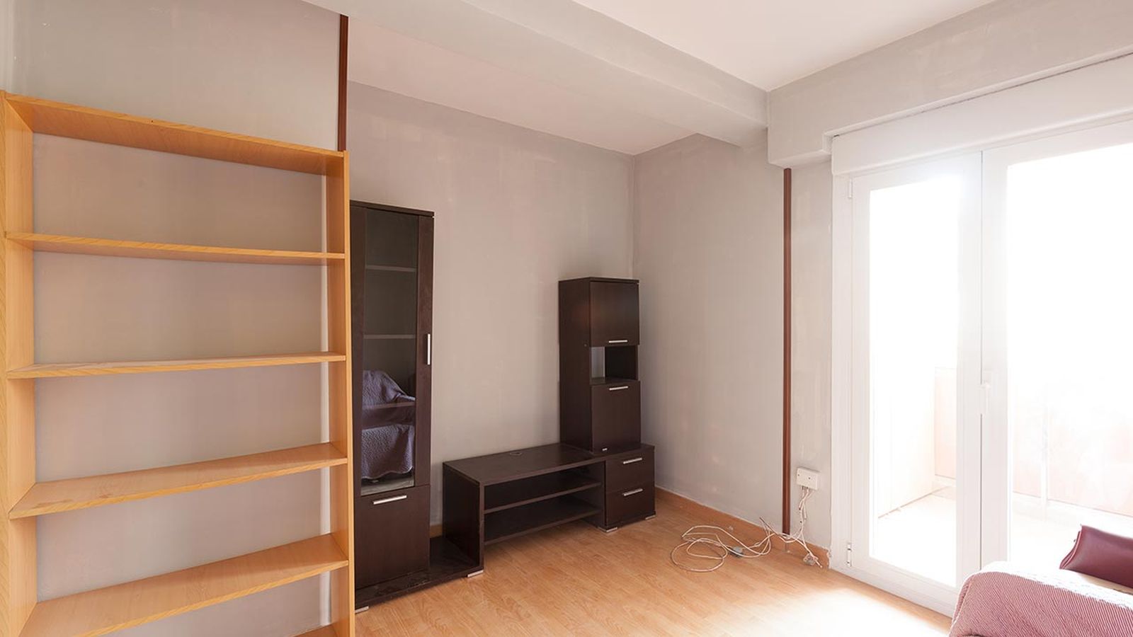 Deco745 Transformar sala dormitorio infantil sencillo acogedor antes 1