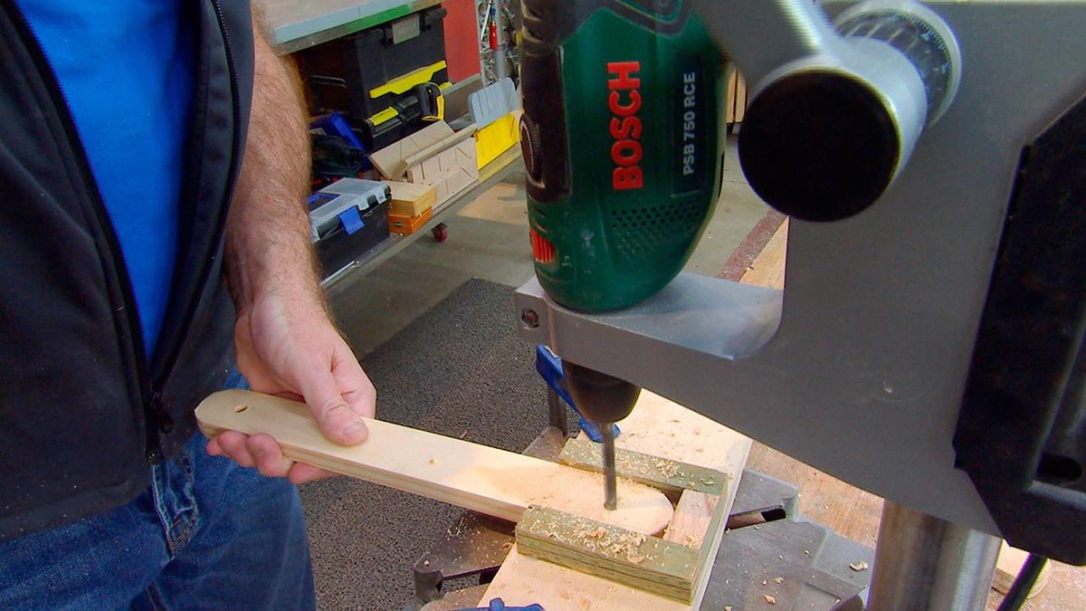 Cómo hacer una lámpara articulada paso 3