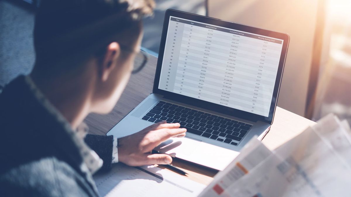 ponerse en contacto con el banco