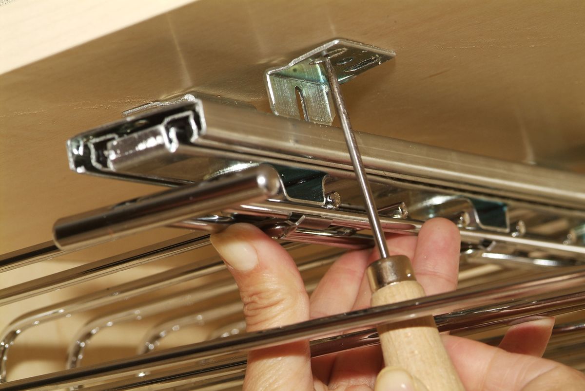 briconsejo2_0440 colocar pantalonero paso 2