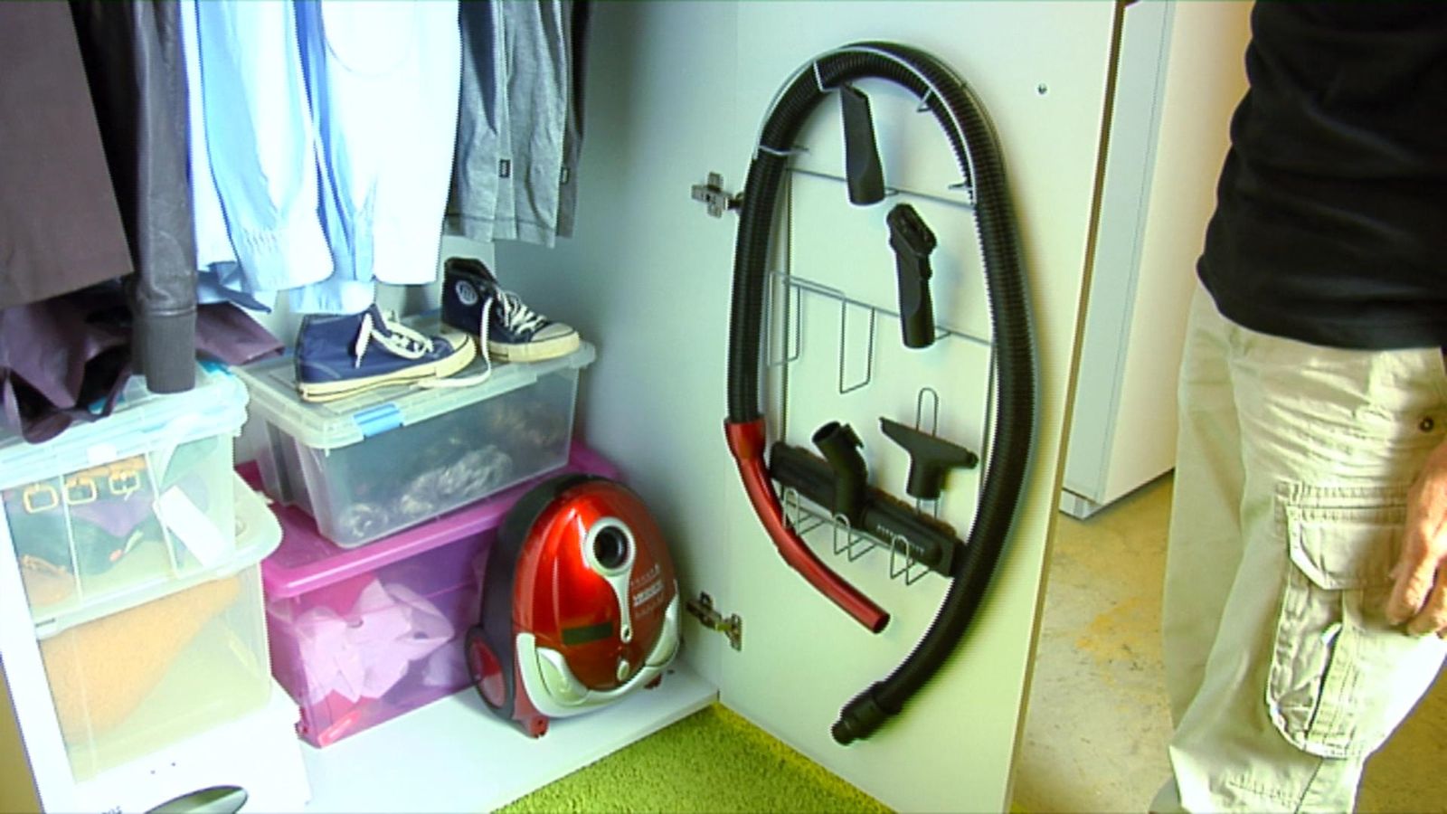 Soporte para accesorios de aspirador paso 7