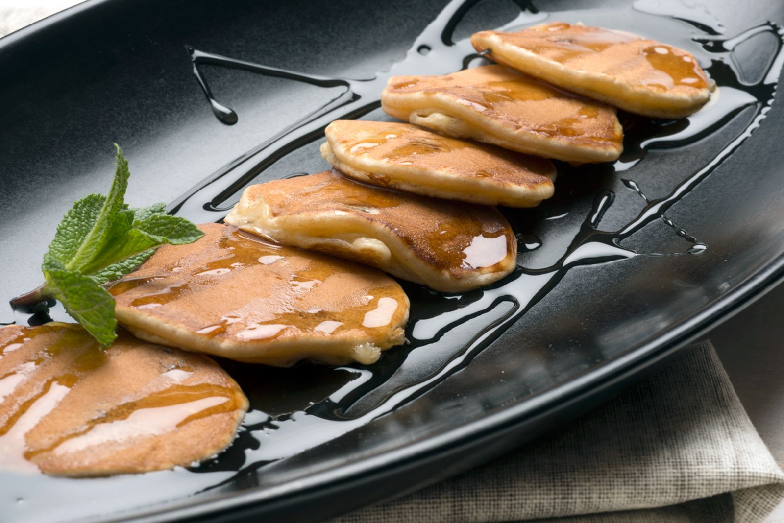 5347 2 Blinis con pasas y miel (732) xl