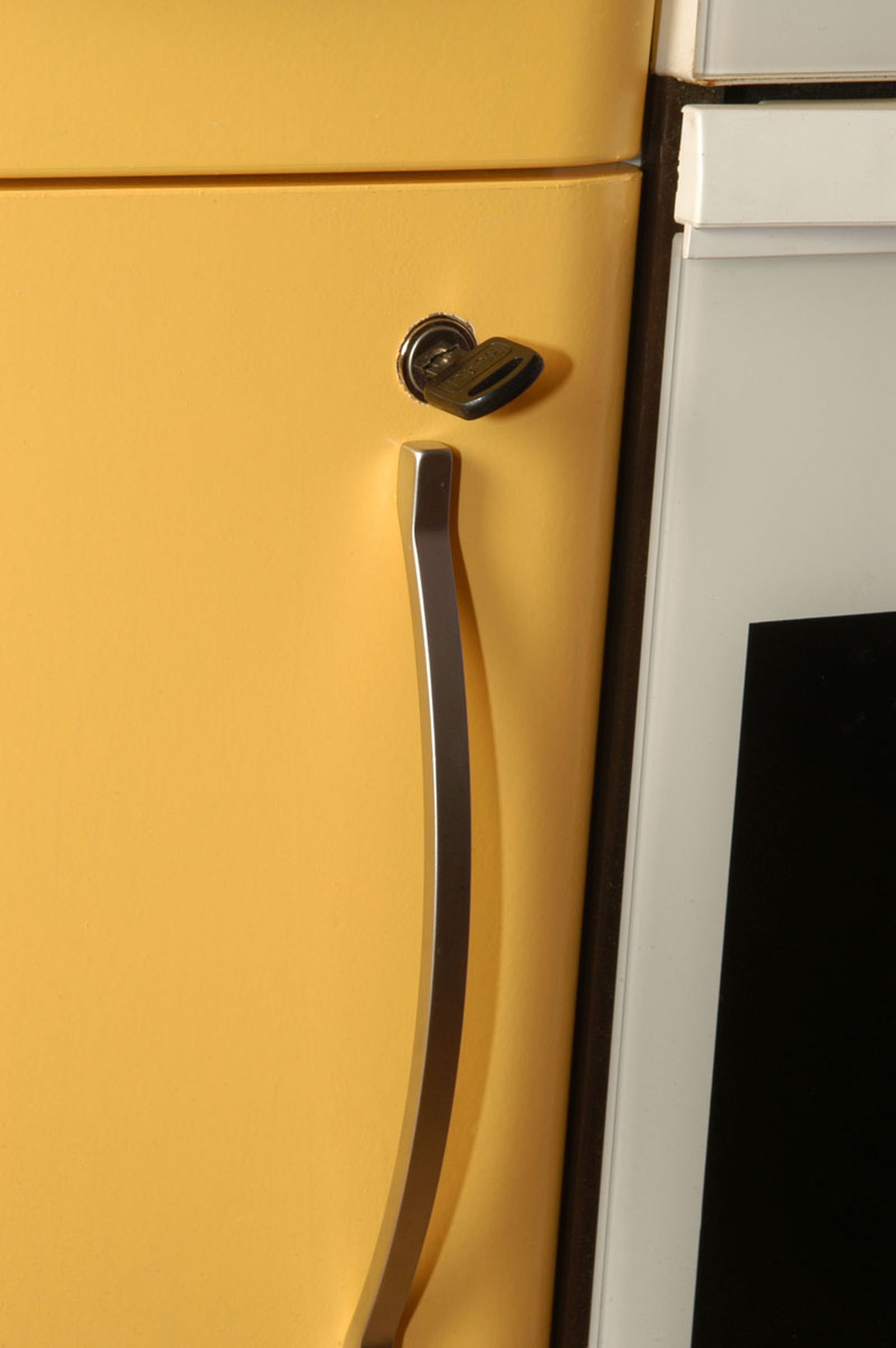 Cerradura para puerta de armario