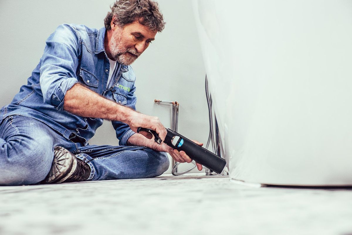 Cómo instalar una bañera exenta paso 12