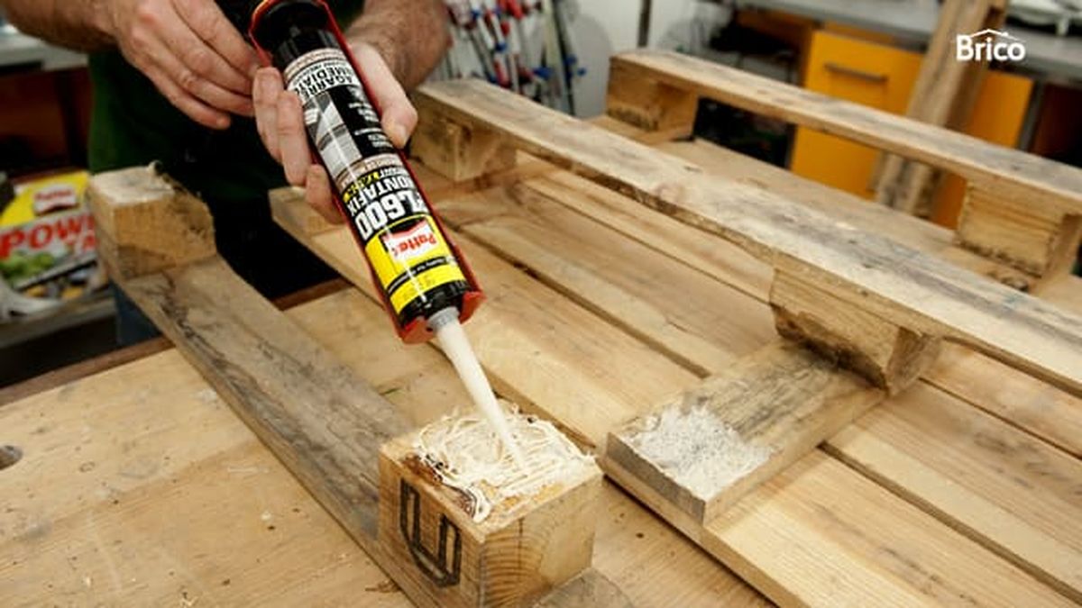 brico 0623 como hacer un sofa de palets facil paso 3