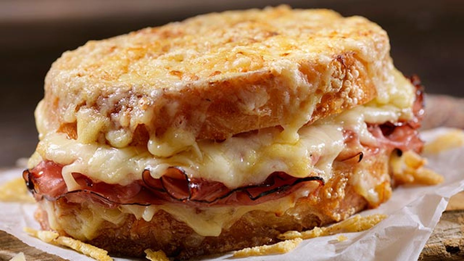 croque monseiur sandwich jamon queso gratinado con bechamel y queso cocina francesa
