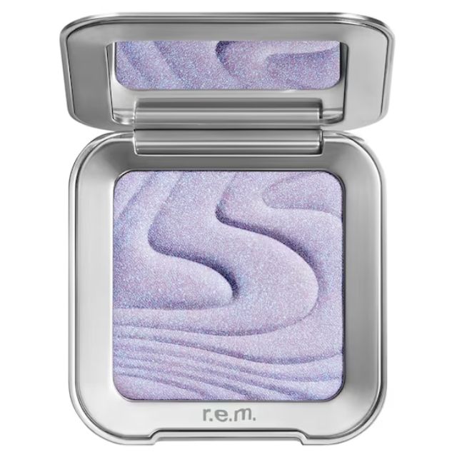 el iluminador miss neptune de ariana grande que arrasa en sephora 1