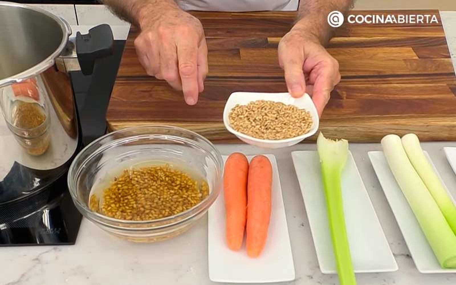 Pon el trigo en grano a remojo