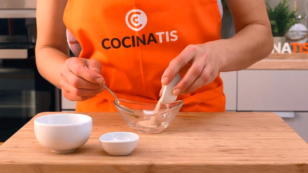 Cómo hacer pan de hot dog  paso 1