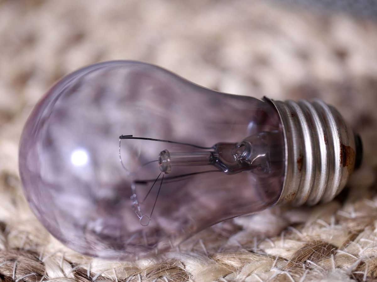 En el mercado existen varios tipos de bombillas, cada una con características distintas.