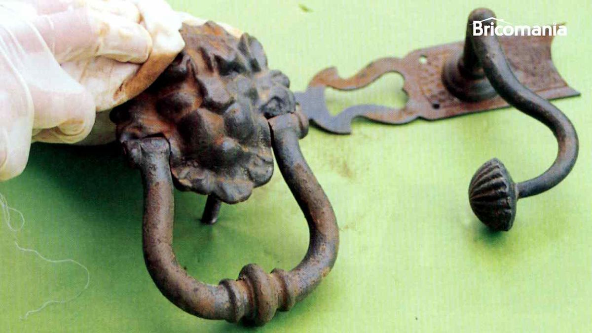 Herrajes en mal estado