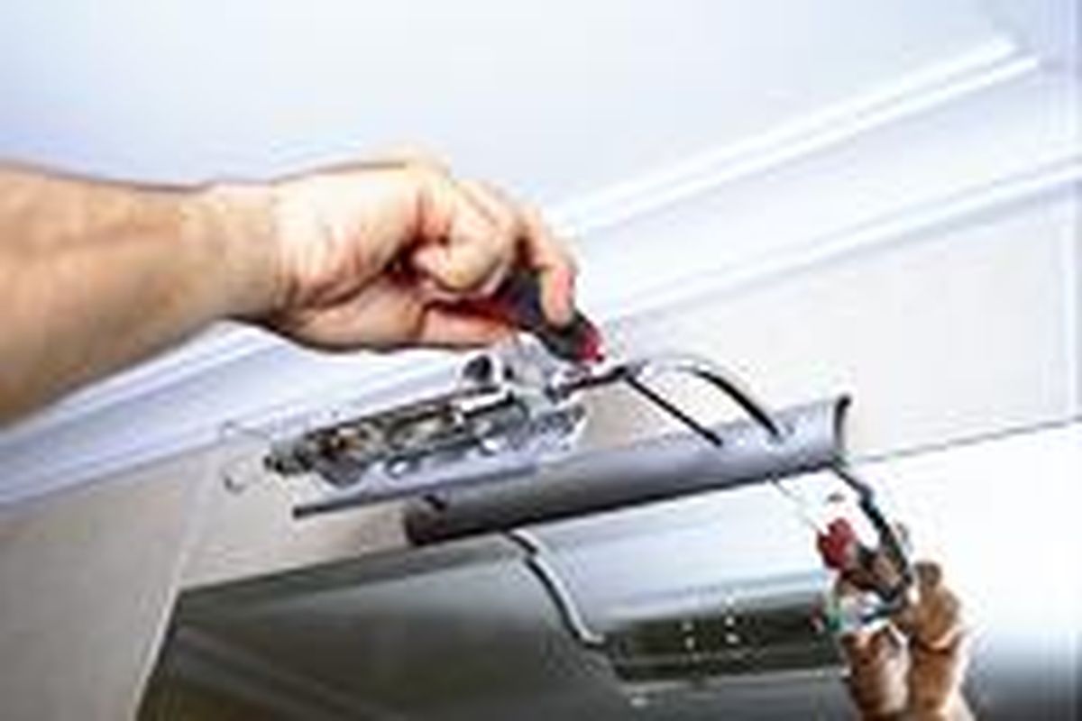 Instalar un aplique en el baño paso 6