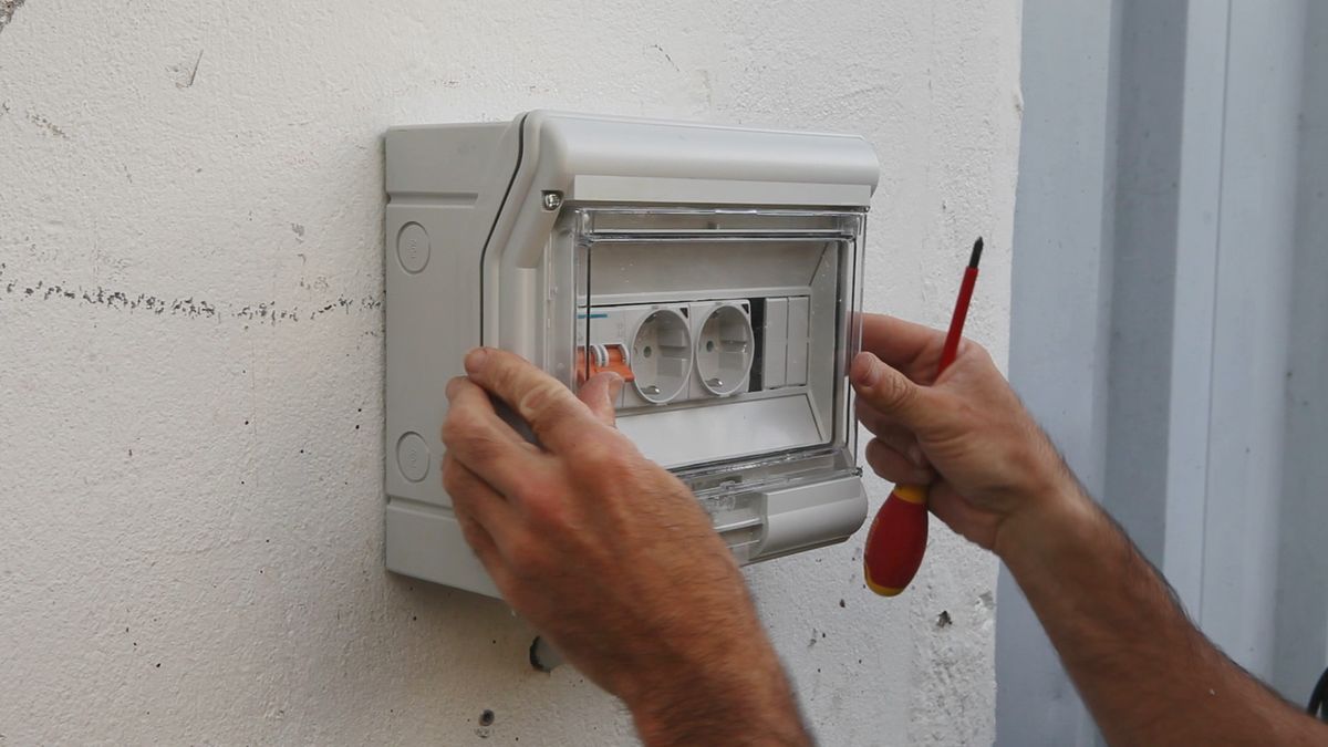 Caja de enchufes de exterior paso 8